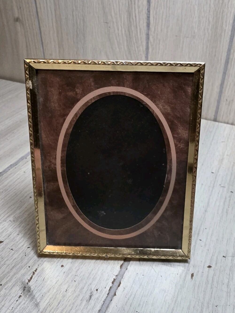 Vtg Photo Frame 4x5 Gold Metal Brown Matt Ornate Etched Easle 2.5x3.5 Picture